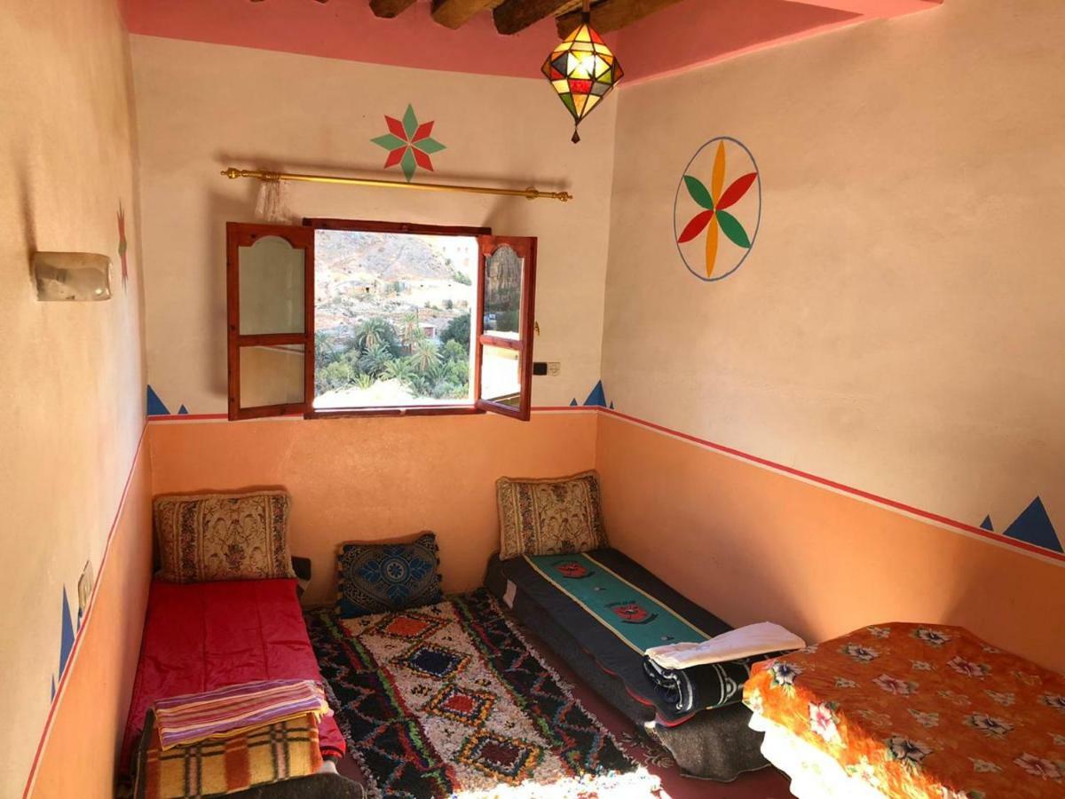 Amtoudi Aventure Apartment Id Aissa ภายนอก รูปภาพ